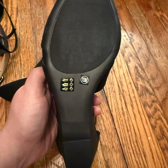 Chinese Laundry| black wedges size 10 - Picture 4 of 4